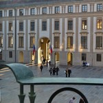 Pohled z Široké chodby na II.nádvoří Pražského hradu