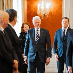 Prezident republiky udělil Billu Clintonovi řád T.G.M. I. třídy