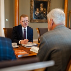 Prezident republiky přijal předsedu ÚOHS Petra Mlsnu, Pražský hrad, 2.5.2024, foto: Tomáš Fongus