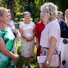 Setkání paní Evy Pavlové s příslušnicemi bezpečnostních sborů, 30.8.2024, zámek v Lánech, foto: Zuzana BönischSetkání paní Evy Pavlové s příslušnicemi bezpečnostních sborů, 30.8.2024, zámek v Lánech, foto: Zuzana Bönisch