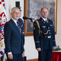 Prezident republiky jmenoval nové generály