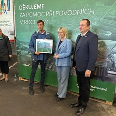 Návštěva logistického centra Potravinových bank, Dubeč, 9.10.2024, foto: archiv KPD