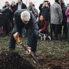 Prezident republiky a paní Eva Pavlová se zúčastnili výsadby Aleje svobody, 9.11.2024, foto: Zuzana Bönisch