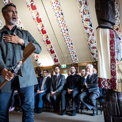 Maorský uvítací ceremoniál Powhiri, Orakei Marae, 01.12.2024, foto: Zuzana Bönisch