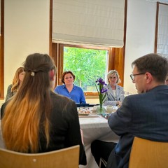 Setkání se zástupci ministerstva školství, ředitelů škol a studentů, Rezidence v Královské zahradě, Pražský hrad, 13.5.2025, foto: archiv KMPR