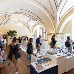 Pražský hrad otevřel nový obchod se suvenýry od českých designérů a výtvarníků