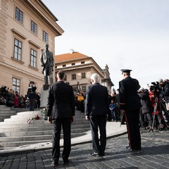 Položení věnce k soše T. G. Masaryka, Hradčanské náměstí, 28.10.2025, foto: Zuzana Bönisch