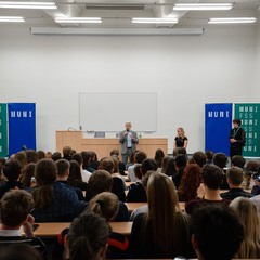 Debata se studenty, Masarykova univerzita, Brno, 18.11.2025