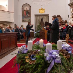 Adventní koncert v lánském kostele, kostel Nejsvětějšího Jména Ježíš v Lánech, 6.12.2025,  foto: Pražský filharmonický sbor - Petr Kadlec