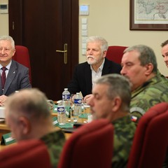 Spojení s jednotkami zahraničních misí, Generální štáb, 17.12.2025, foto: Jan Schejbal